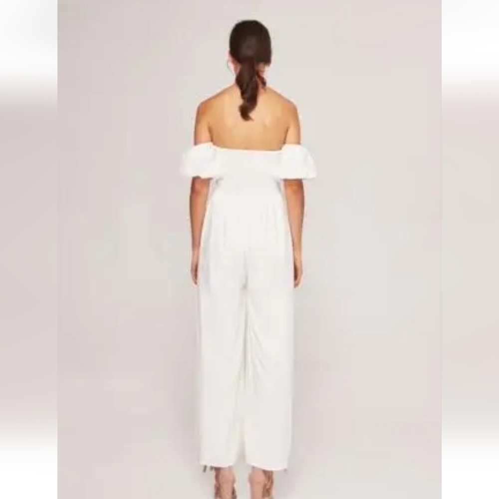 NWT HUMMINGBIRD WHITE SMOCKED OFF THE SHOULDER JUMPSUIT MEDIUM - Picture 2 of 16